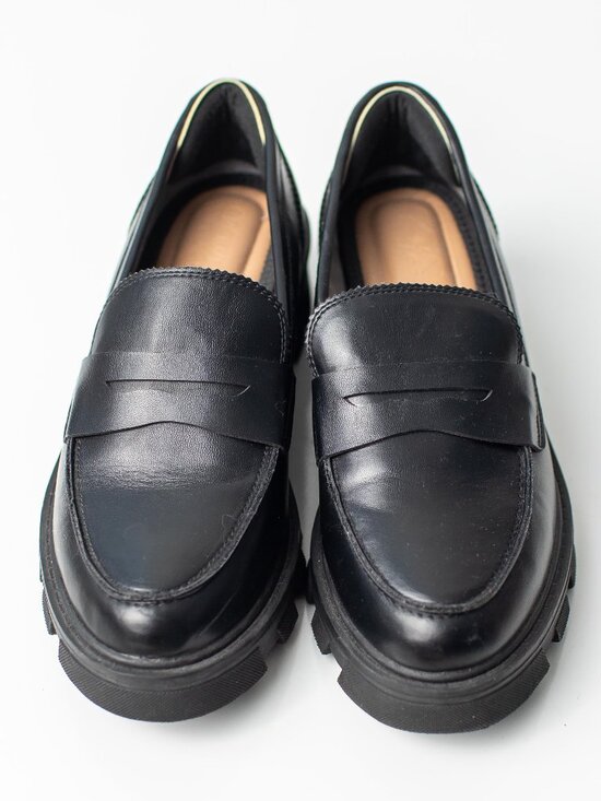 Crown Vintage Shoes - Crown Vintage Women's Size 8 Black Faux Leather Slip-On Penny Loafers